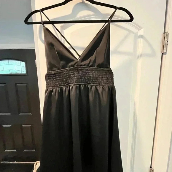 Beautiful Back Dress by Garage - Picture 1 of 5
